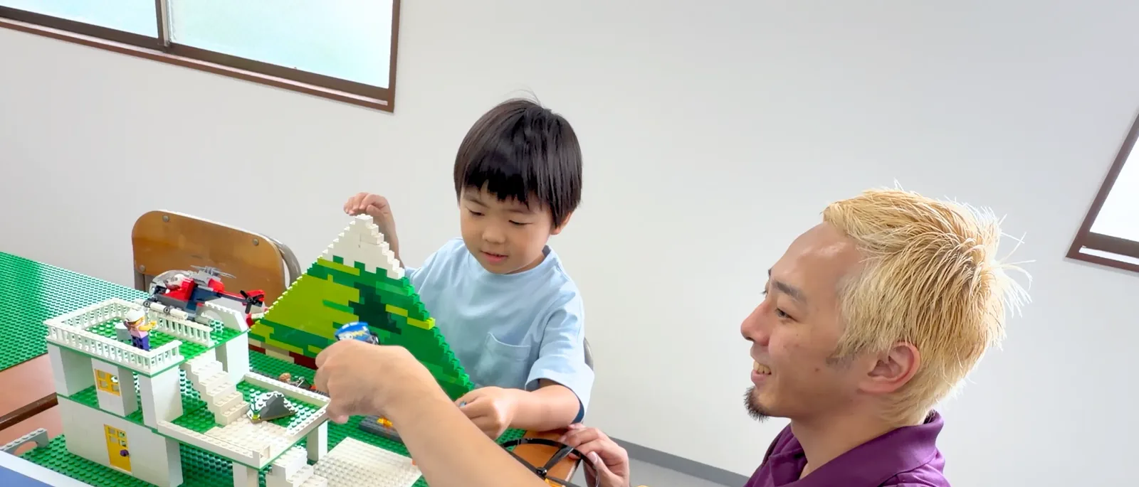 ユニプレkidsで働く作業療法士と子どもたち